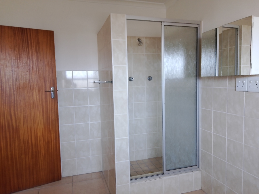 4 Bedroom Property for Sale in Goodwood Estate Western Cape